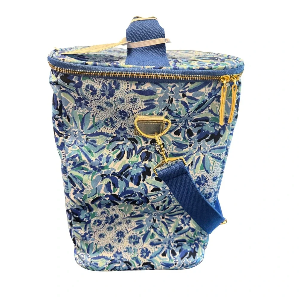 Lilly Pulitzer High Maintenance Wine Carrier Insulated Cooler Bag Blue Floral